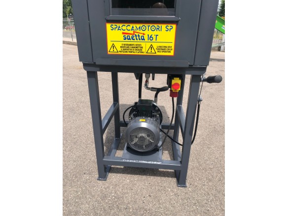 Macchina Pressatrice per motori elettrici e utilizzi simili